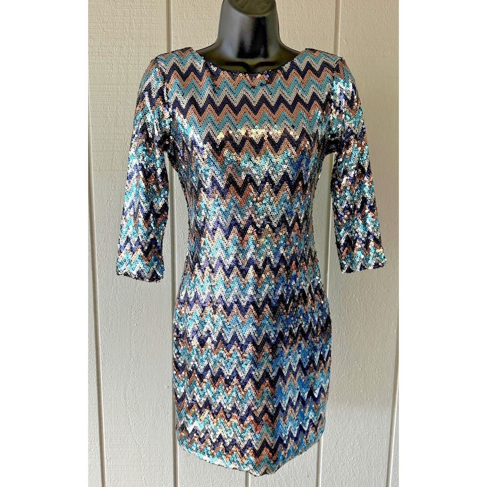Love Reign Dress Womens Medium Sequin Chevron‎ Bodycon Mini Style 14105J20V3